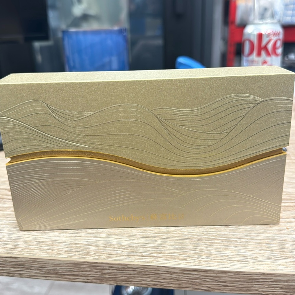 Sothebys Envelope Set